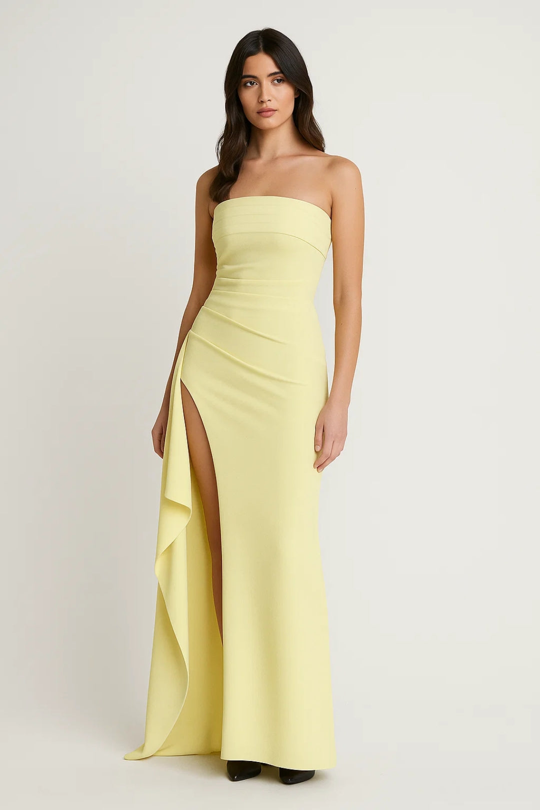 Abendkleid | Schulterfrei mit Schlitz | Elegante Silhouette