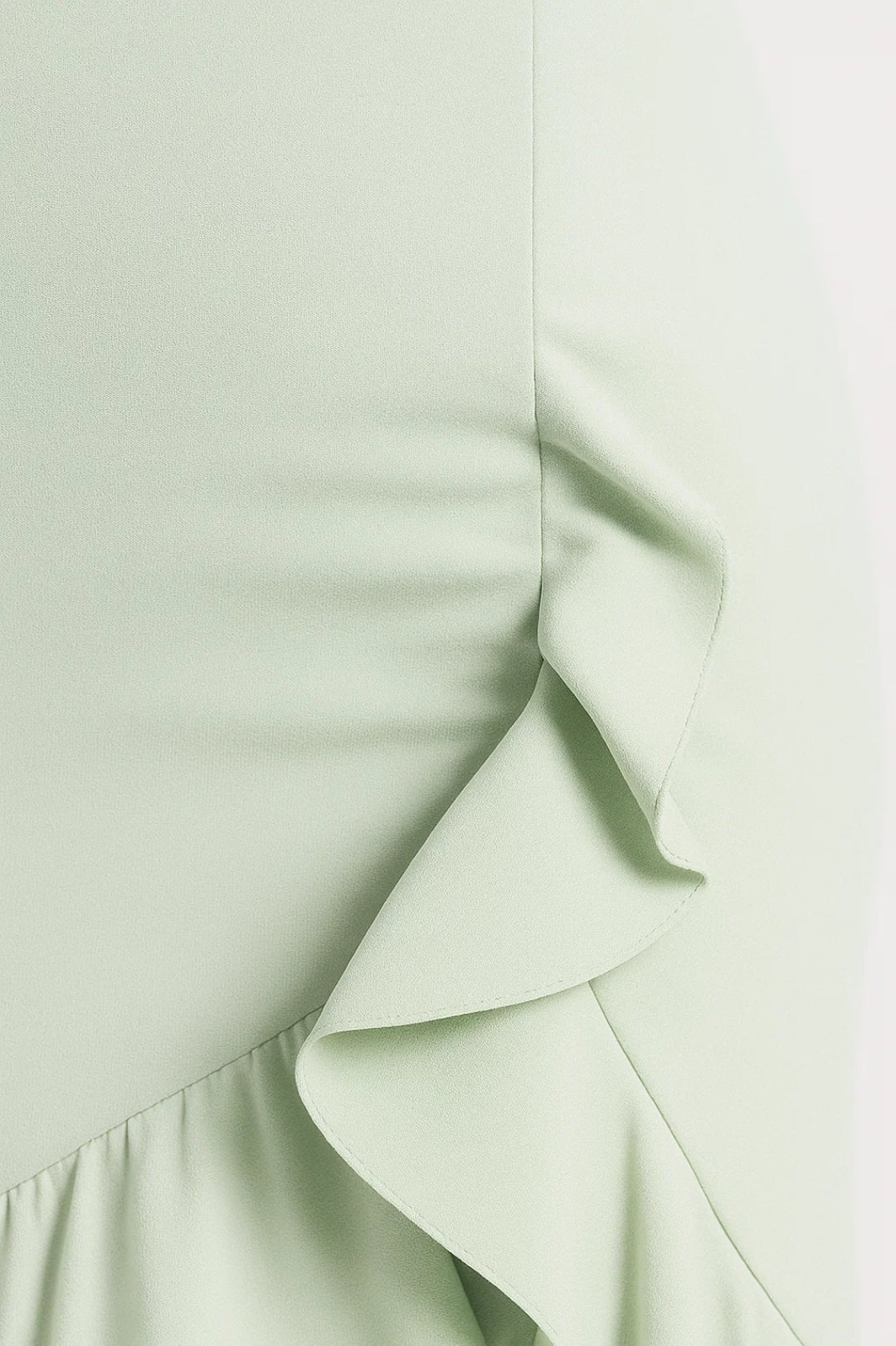 Abendkleid | Schulterfrei mit Volants | Eleganter Auftritt