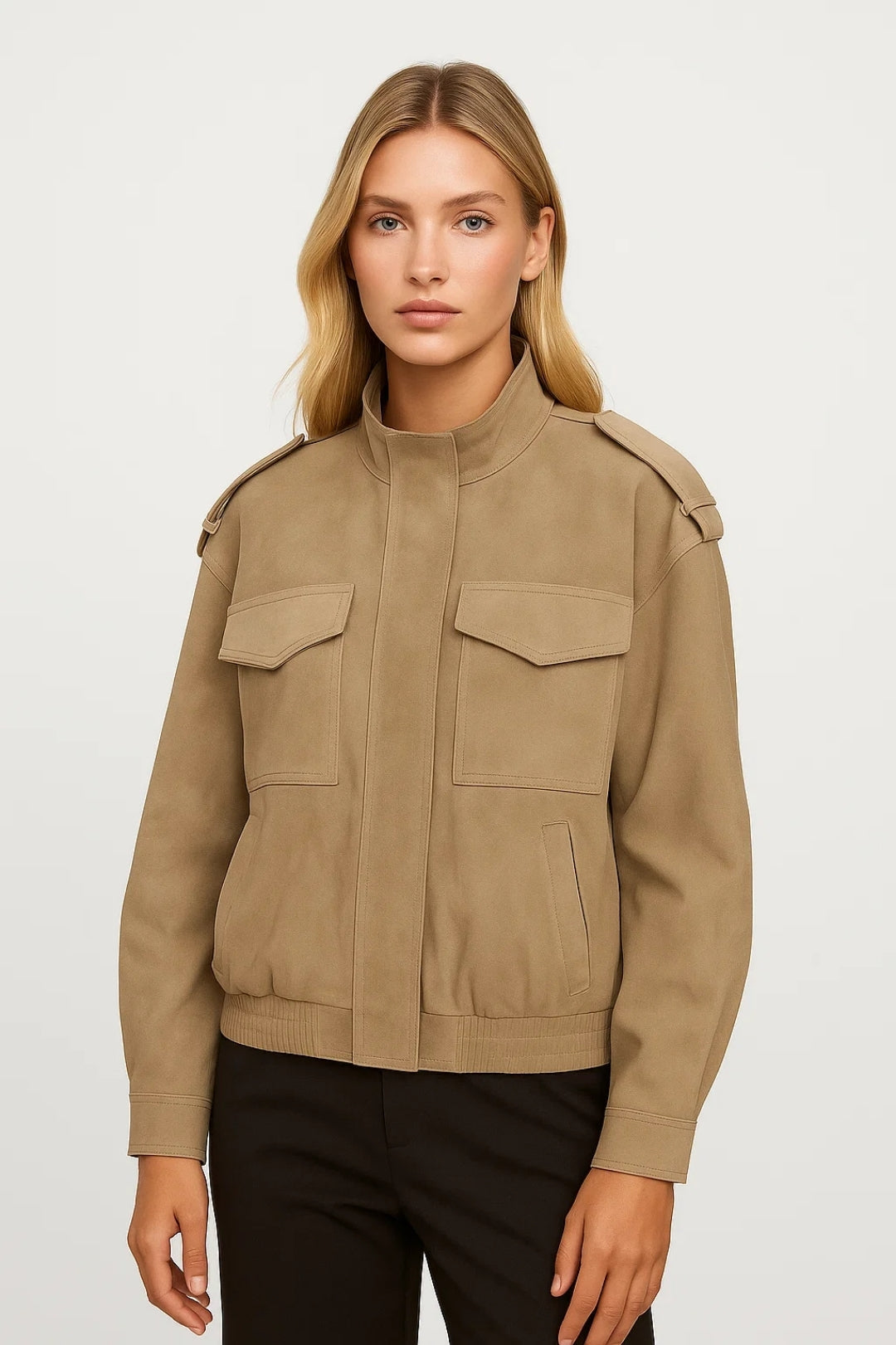 Kurze Jacke | Mit Taschen und Stehkragen | Schlichte Eleganz