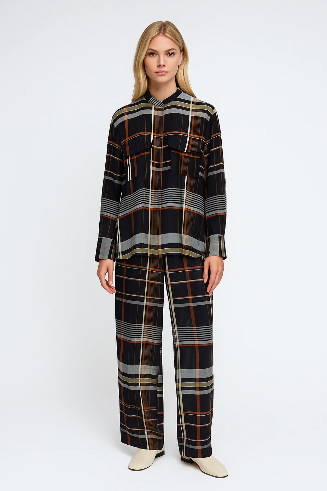 Zweiteiliges Set | Kariertes Oberteil & Weite Hose | Klassisch Modern