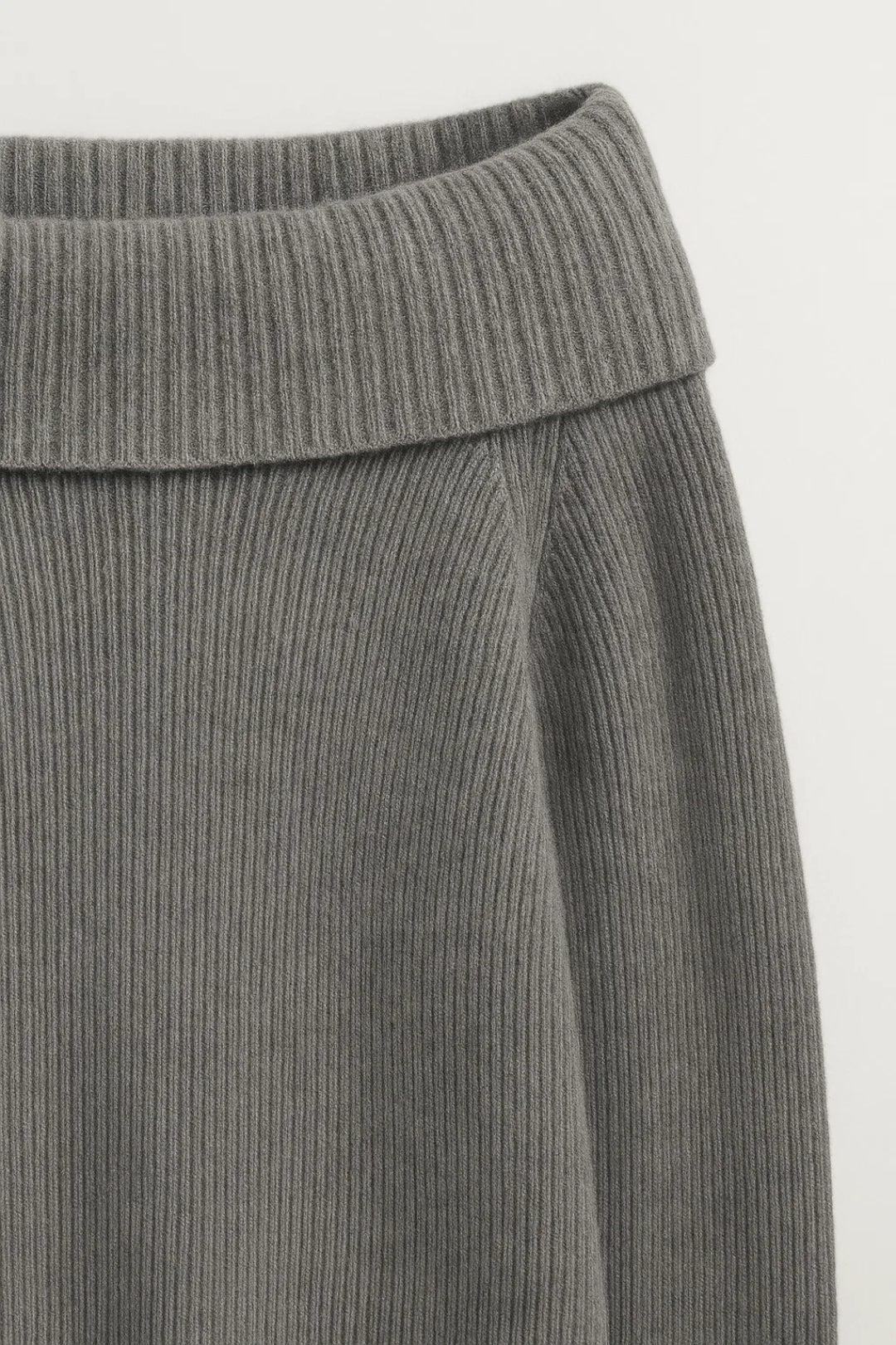 Pullover | Schulterfreier Ausschnitt | Eleganter Stil