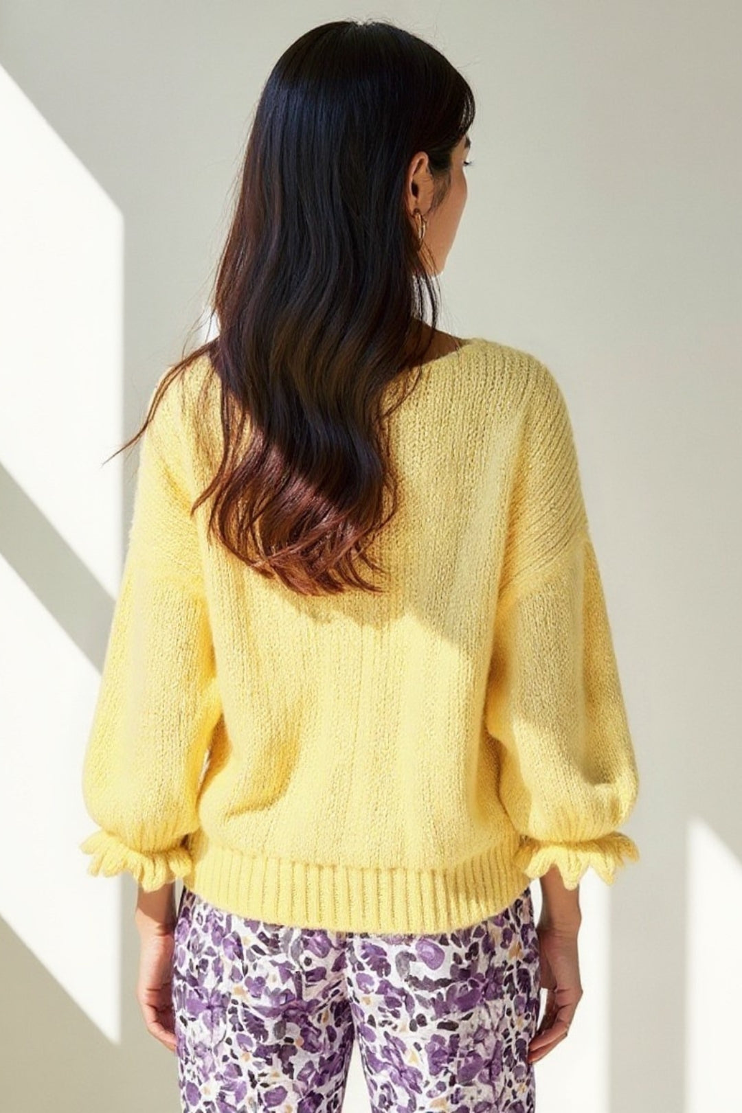Strickjacke mit Schleifen | Weich & Verspielt | Ideal für den Übergang
