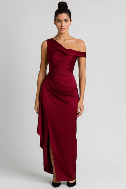 Abendkleid | Asymmetrischer Ausschnitt | Elegante Raffinesse