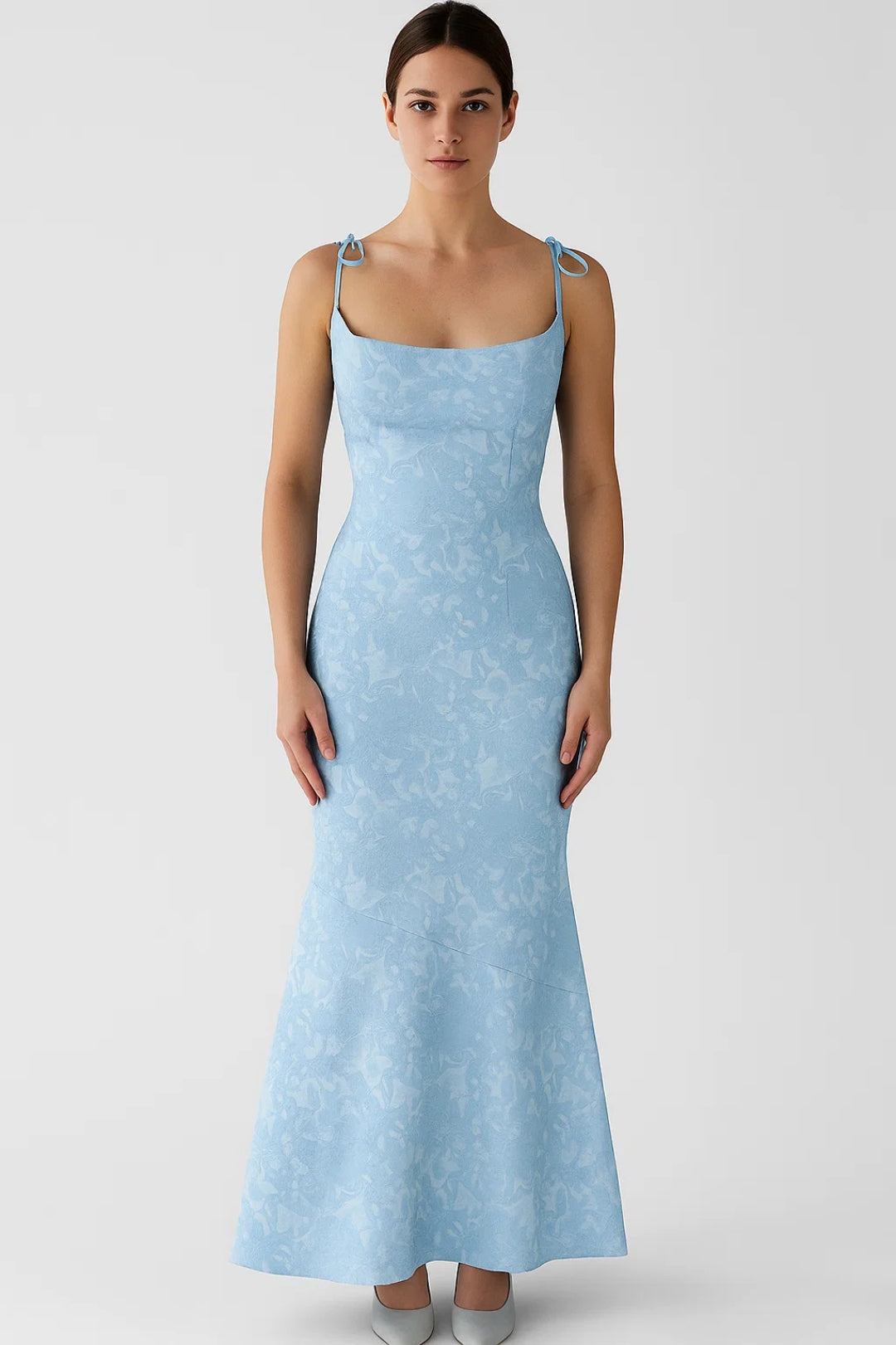 Abendkleid | Figurbetont mit Schleifendetail | Zarte Eleganz