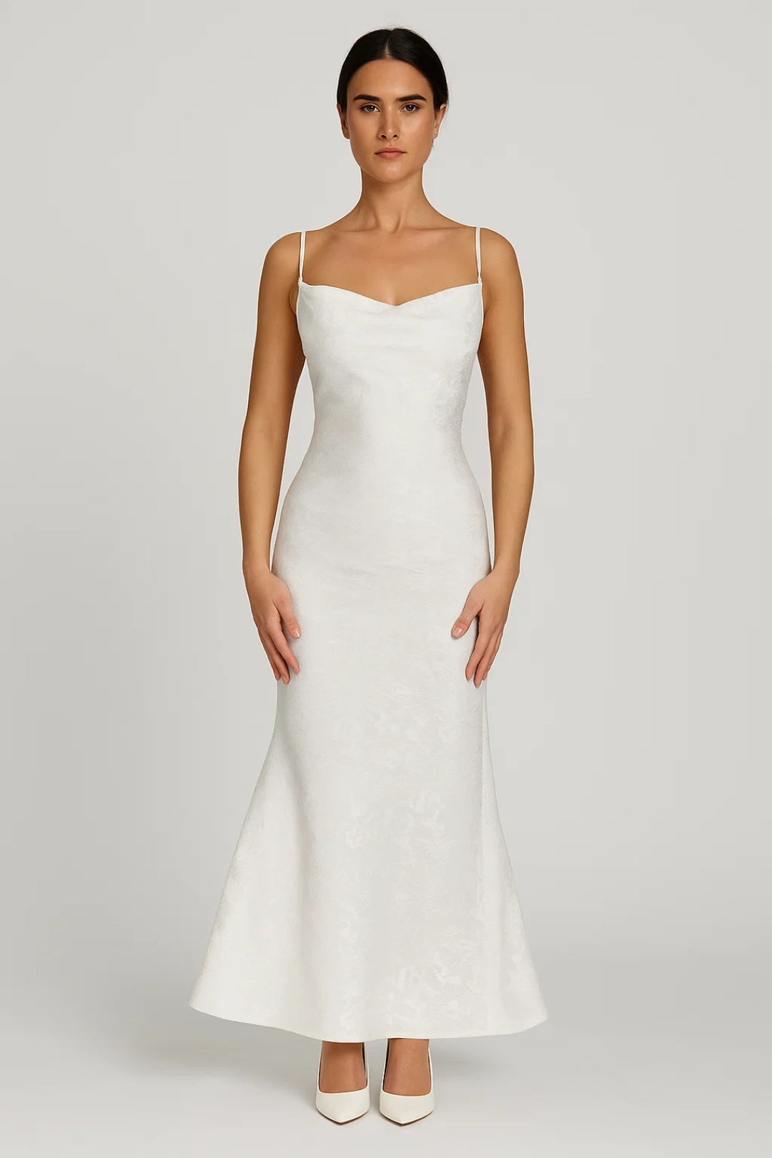 Abendkleid | Figurbetont mit Schleifendetail | Zarte Eleganz