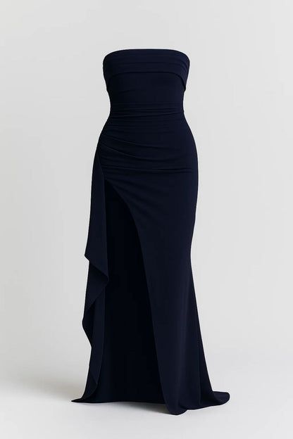Abendkleid | Schulterfrei mit Schlitz | Elegante Silhouette