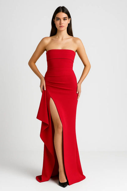 Abendkleid | Schulterfrei mit Schlitz | Elegante Silhouette