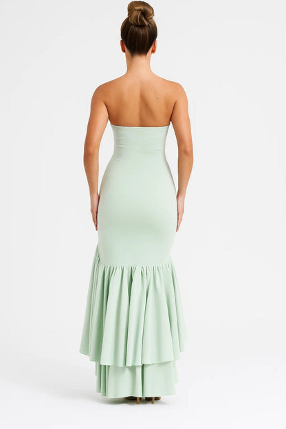 Abendkleid | Schulterfrei mit Volants | Eleganter Auftritt