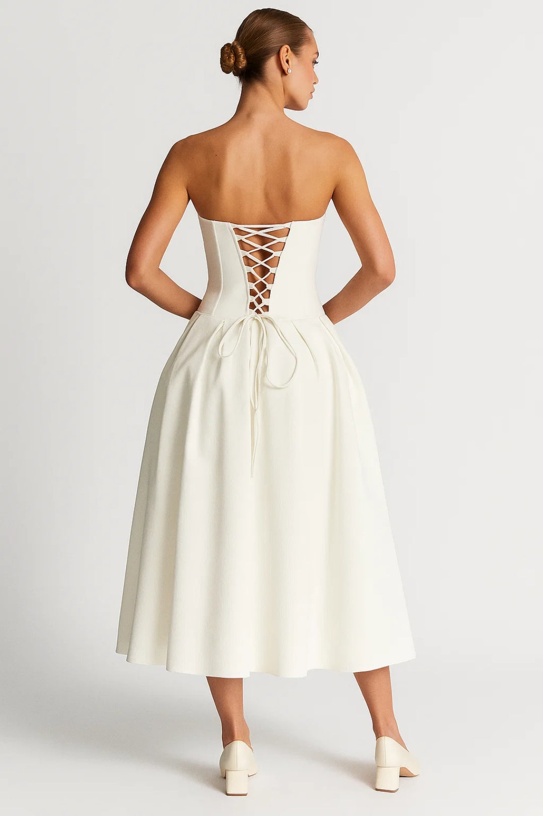 Bustierkleid | Ausgestellter Schnitt | Klassische Eleganz