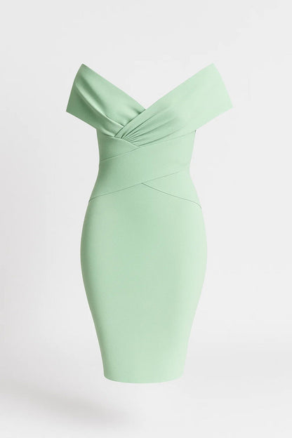 Elegantes Kleid | Schulterfrei | Figurbetont