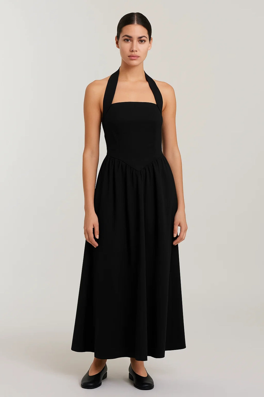 Halterkleid Lang | Figurbetontes Oberteil mit Ausgestelltem Rock | Feminin und Zeitlos