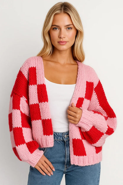 Karo-Strickjacke | Lockerer Schnitt | Verspielte Farbkombination