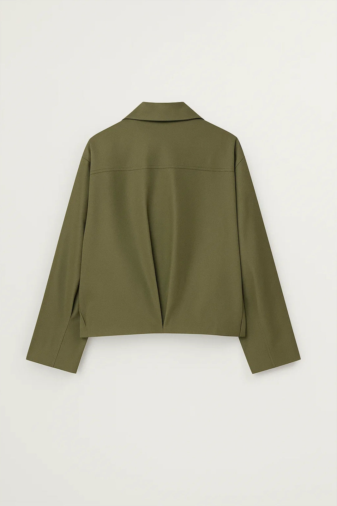 Kurze Jacke | Reissverschluss und klassischer Kragen | Schlichte Moderne