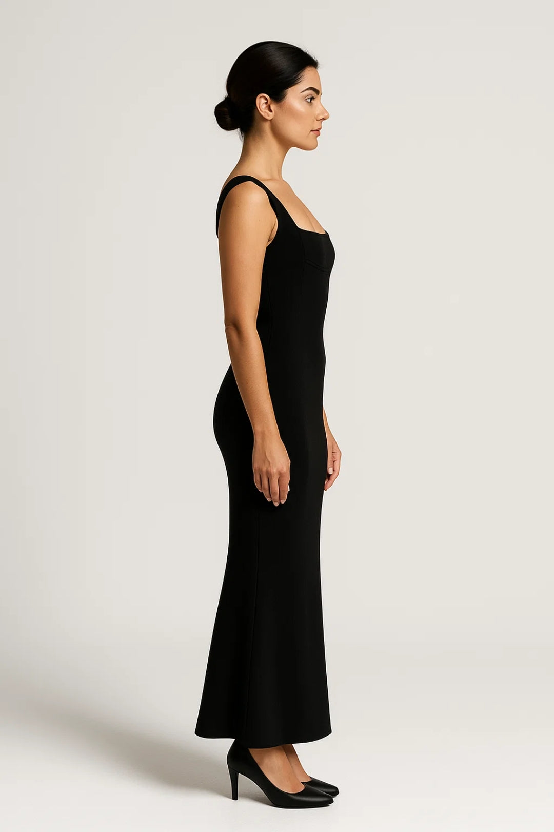 Langes Abendkleid | Figurbetont | Breite Träger