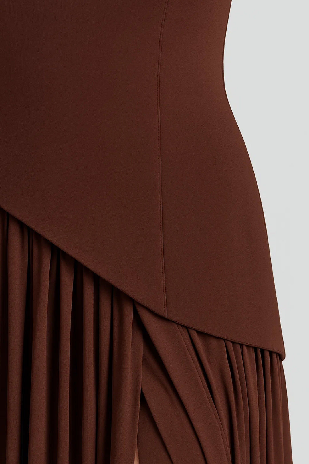 Langes Abendkleid | Schulterfrei | Eleganter Beinschlitz