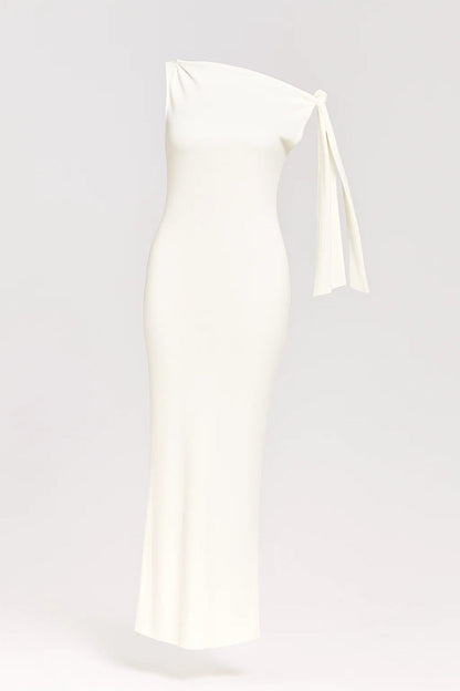 Langes Kleid | Asymmetrischer Schnitt | Moderne Eleganz