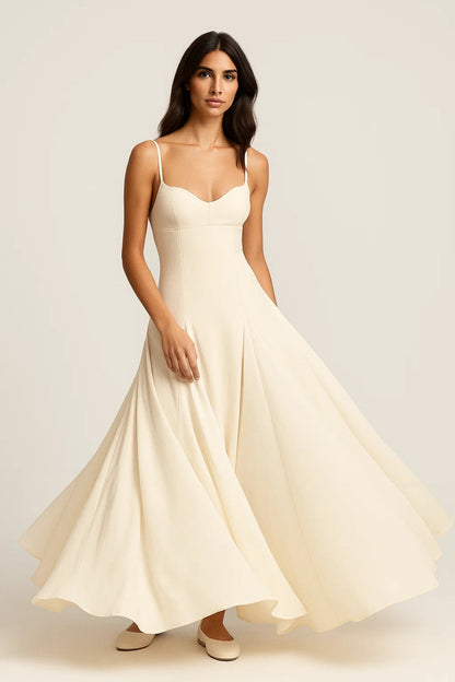 Langkleid mit Spaghettiträgern | Schwingender Saum und Figurbetonte Taille | Elegant und Fliessend