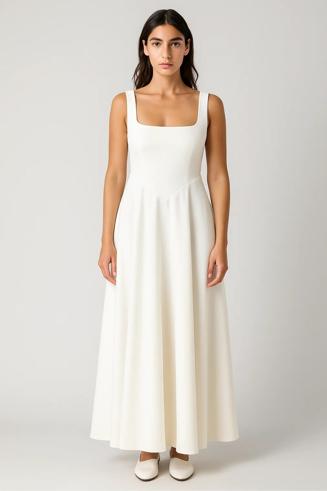 Langkleid mit Trägern | Ausgestellter Schnitt und Quadratausschnitt | Elegant und Schlicht