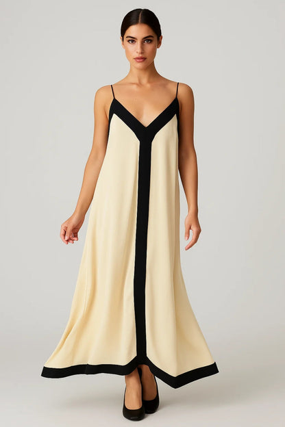 Maxikleid | Spaghettiträger mit Kontrastdetails | Moderne Eleganz
