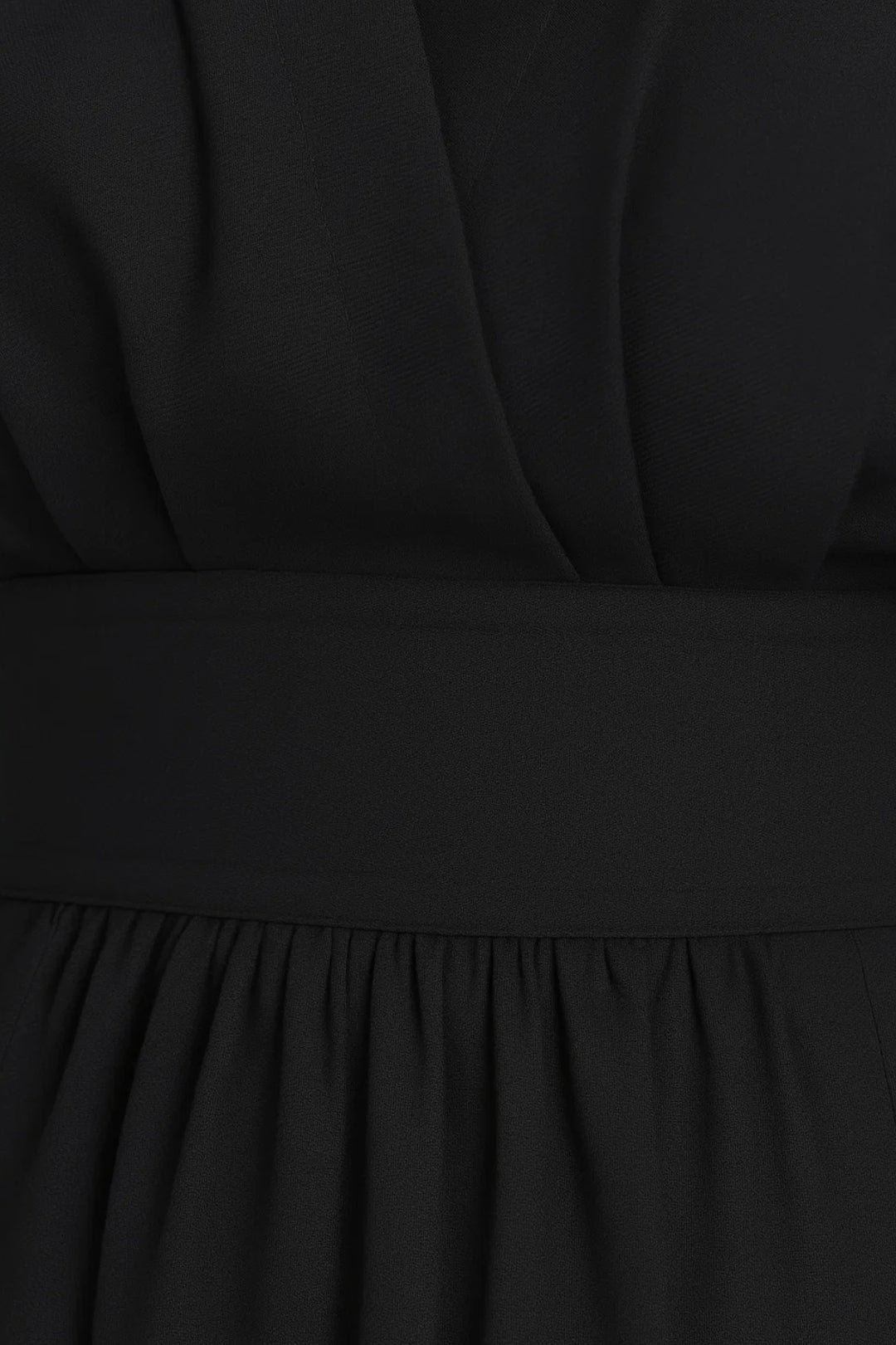 Midi Kleid | Kurzarm mit V-Ausschnitt | Elegante Schlichtheit