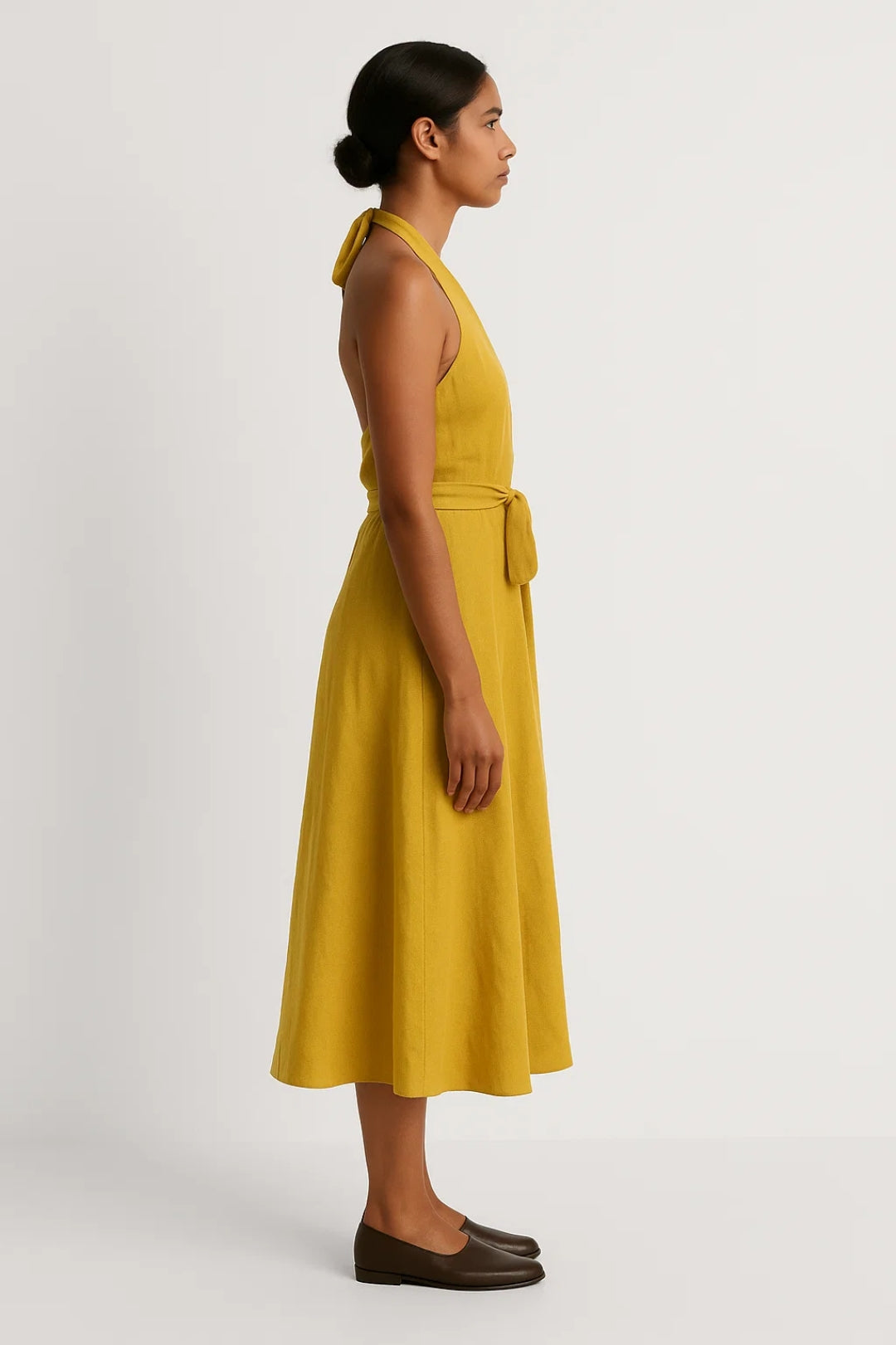 Midi Kleid | Neckholder mit Bindegürtel | Sommerliche Eleganz