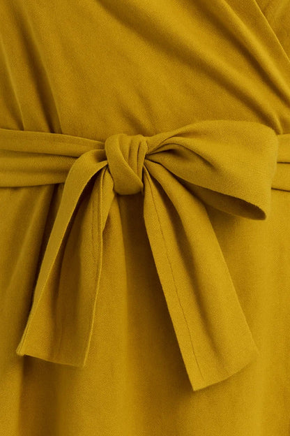 Midi Kleid | Neckholder mit Bindegürtel | Sommerliche Eleganz