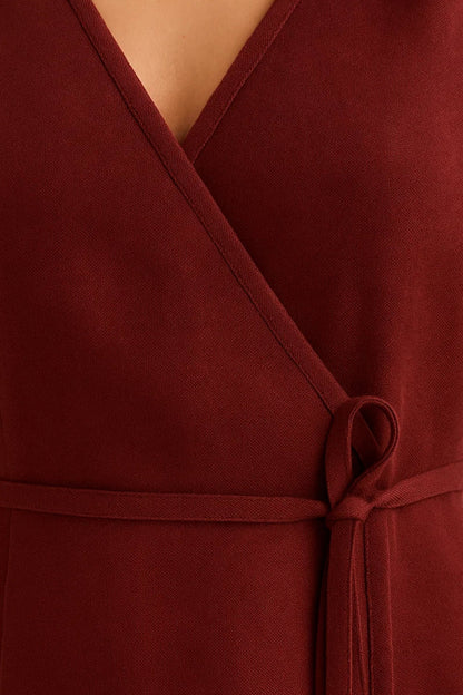 Midi Kleid | Wickeloptik mit Bindegürtel | Feminine Eleganz