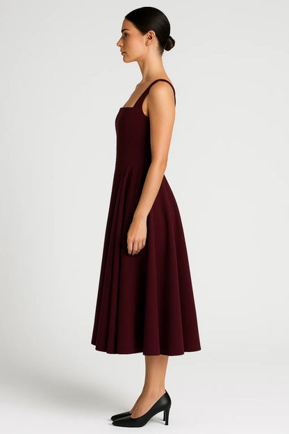 Midikleid | Breite Träger | Ausgestellter Rock