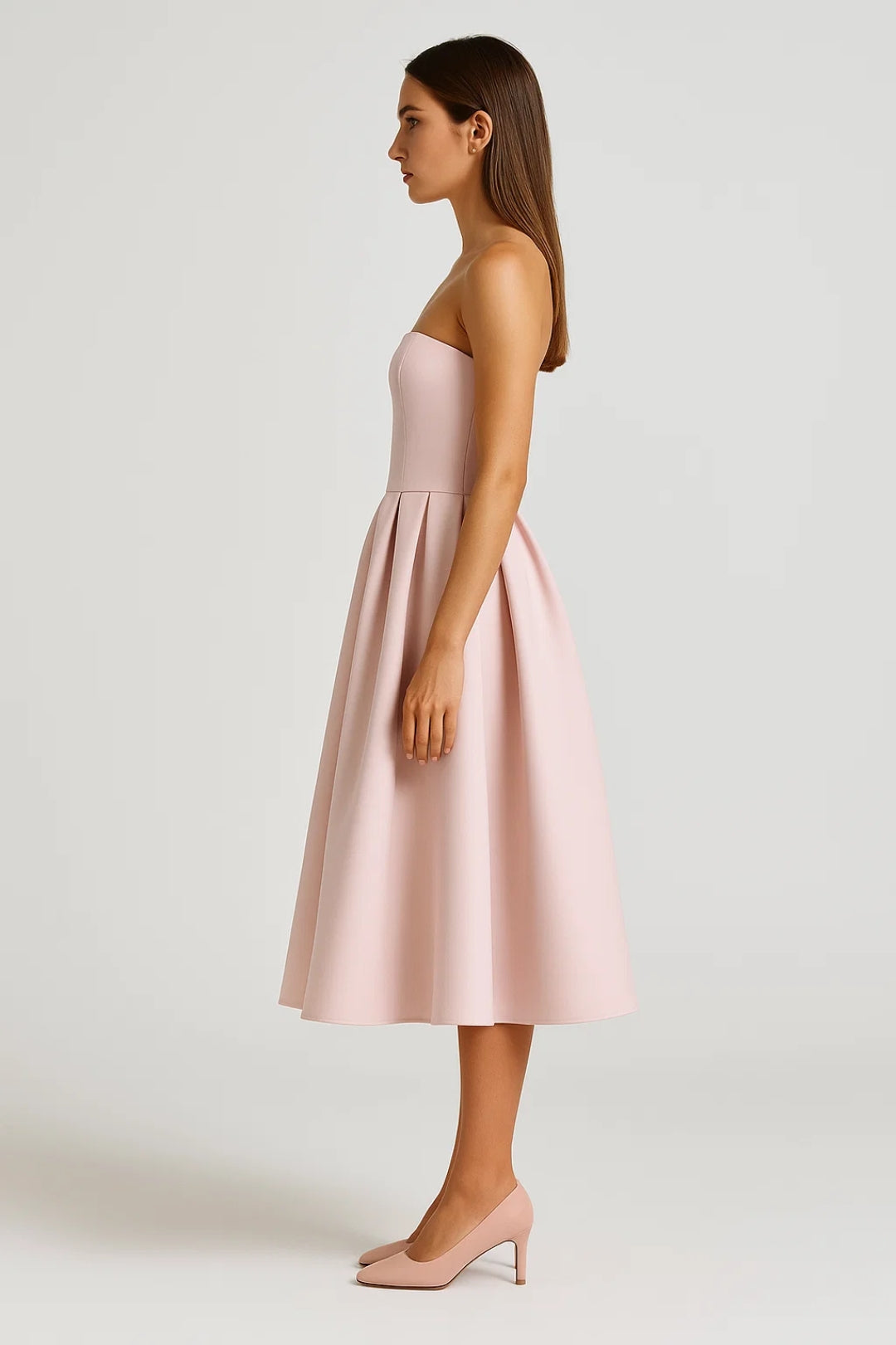 Mittellanges Kleid | Schulterfrei | Faltendetails