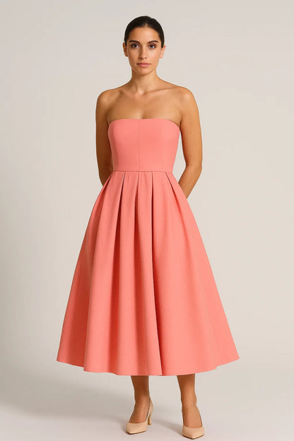 Mittellanges Kleid | Schulterfrei | Faltendetails