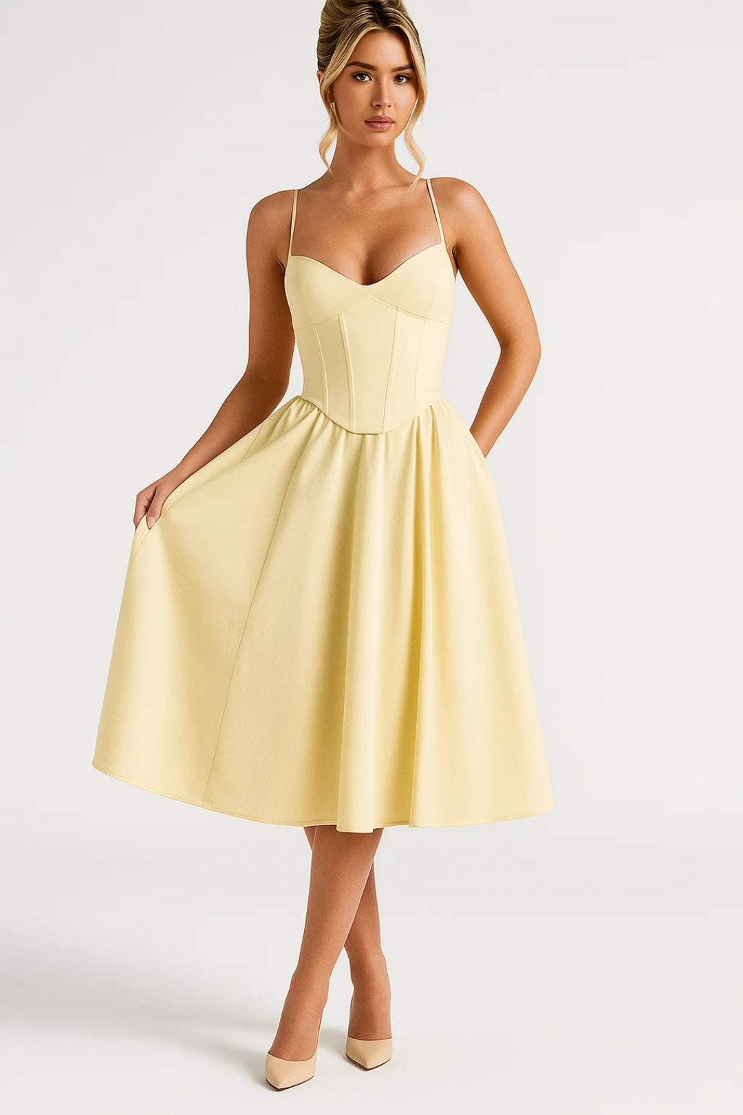 Mittellanges Kleid | Spaghettiträger | Elegante Taillenform