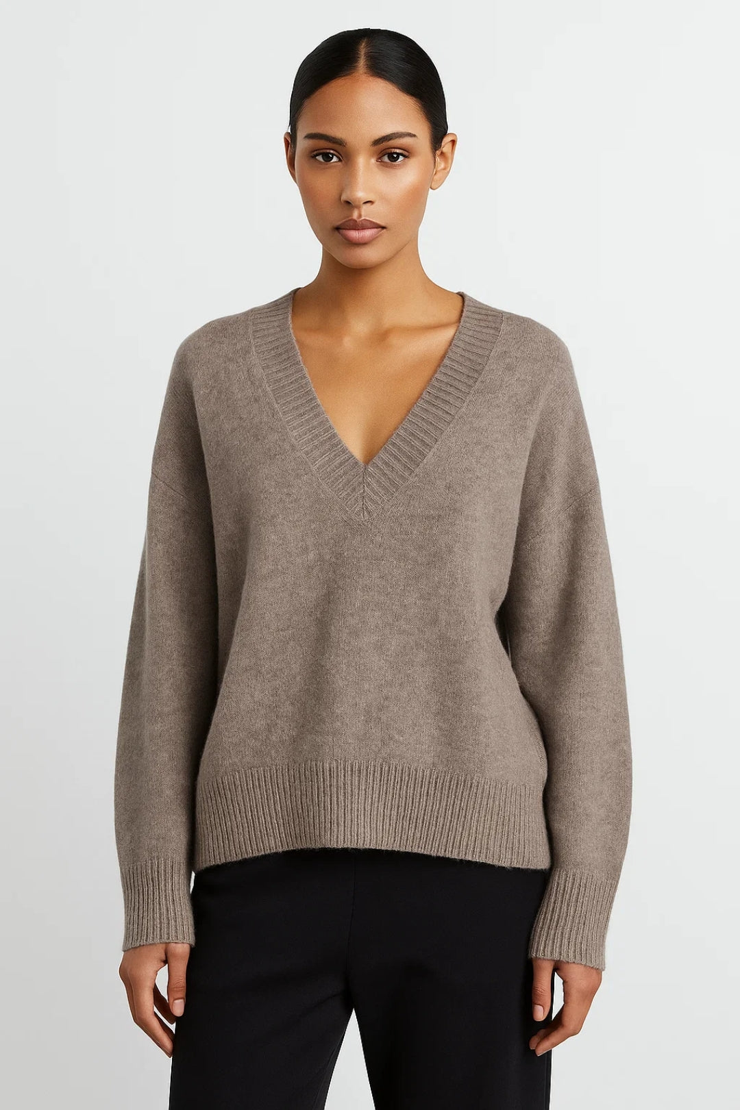 Pullover mit V-Ausschnitt | Lockerer Schnitt | Zeitlose Schlichtheit