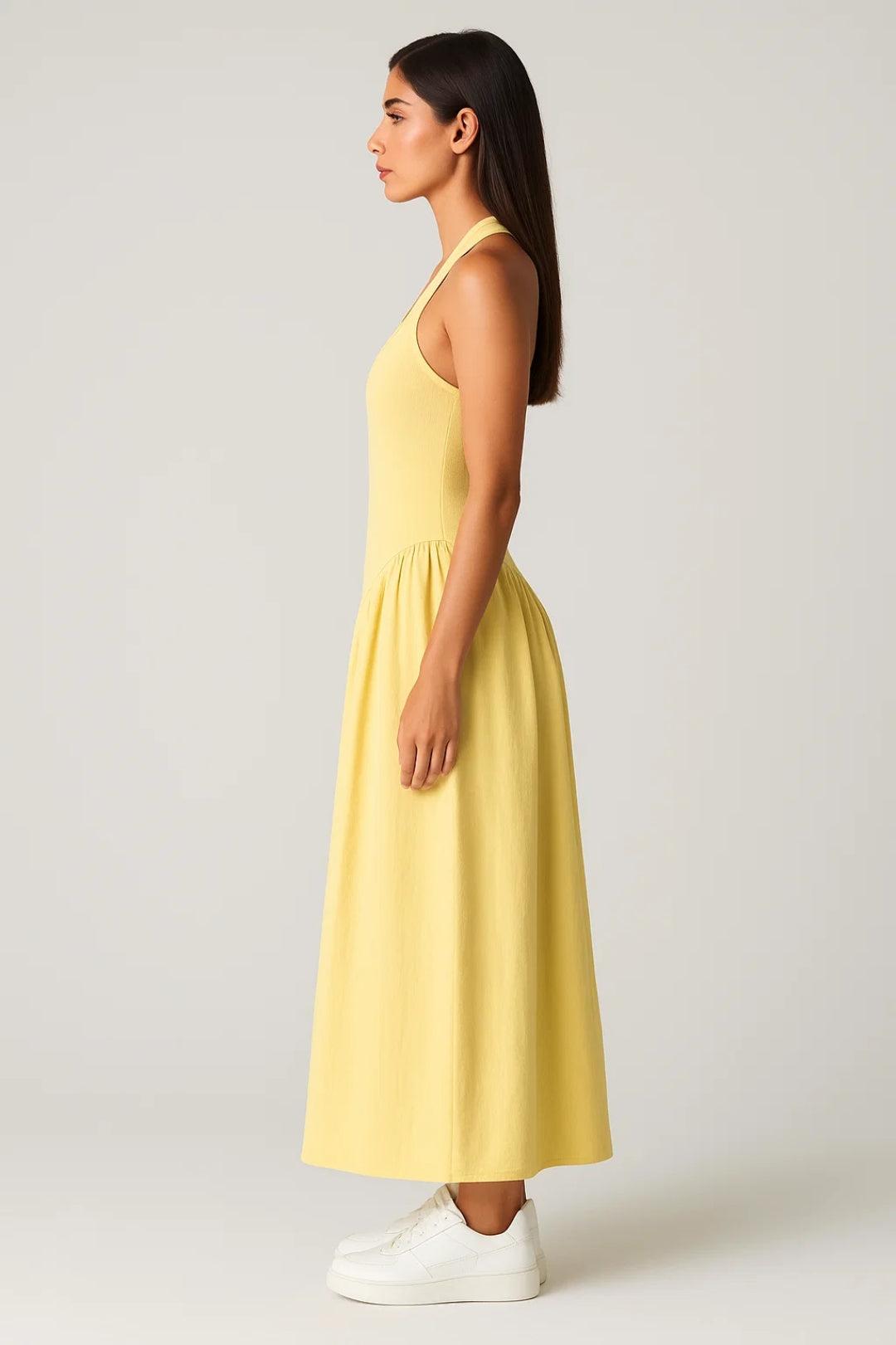 Sommerkleid Lang | Ärmelloser Schnitt mit Racerback | Leicht und Alltagsfreundlich