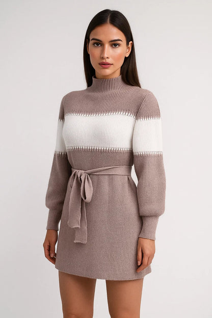 Strick Kleid | Mit Bindegürtel und Farbblock | Winterliche Eleganz