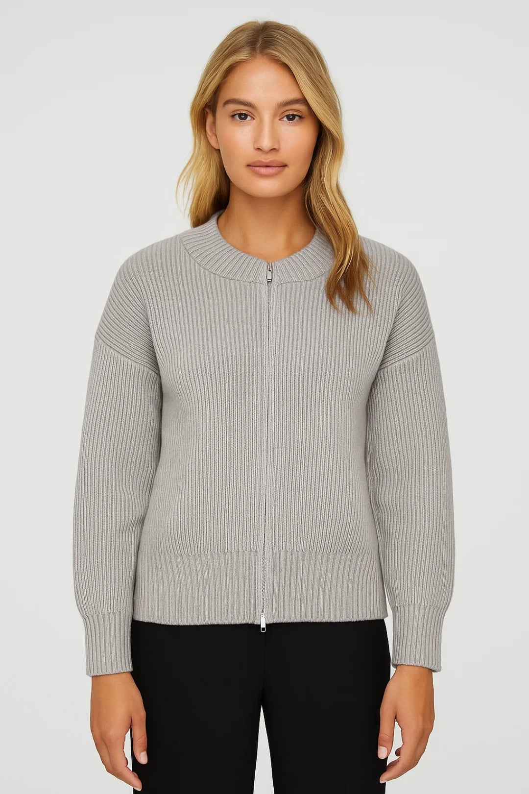 Strickjacke | Mit Reissverschluss | Schlichte Eleganz