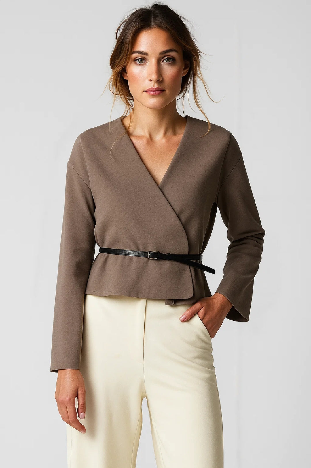 Wickelbluse | Tailliert mit Gürtel | Elegant und Schlicht