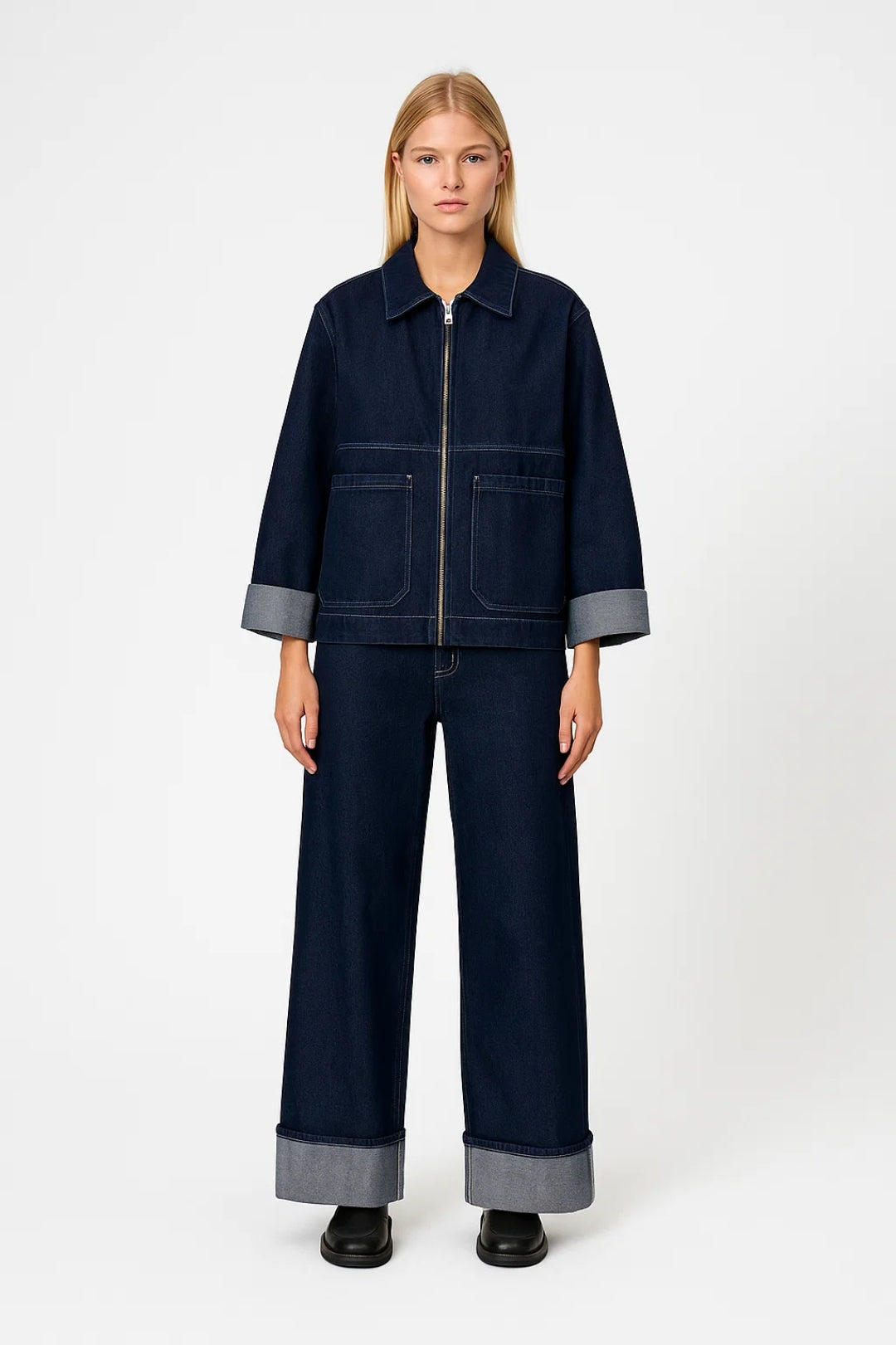 Zweiteilige Set | Kurze Jacke mit Reissverschluss | Moderner Oversize-Stil