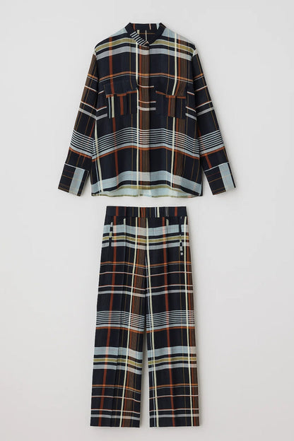 Zweiteiliges Set | Kariertes Oberteil & Weite Hose | Klassisch Modern