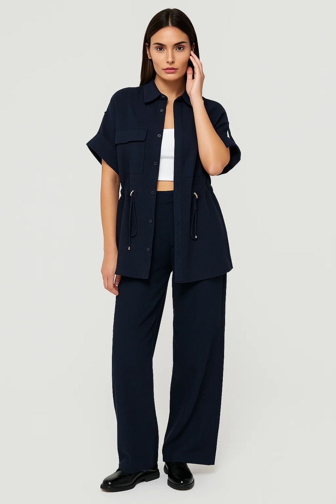 Zweiteiliges Set | Kurzarm-Oberteil mit Hose | Moderne Schlichtheit