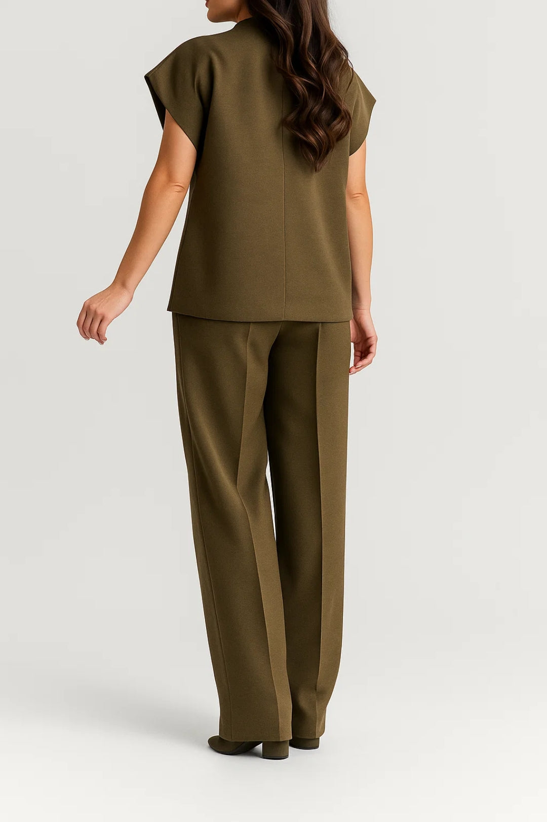 Zweiteiliges Set | Ärmelloses Oberteil mit Hose | Zeitlose Schlichtheit