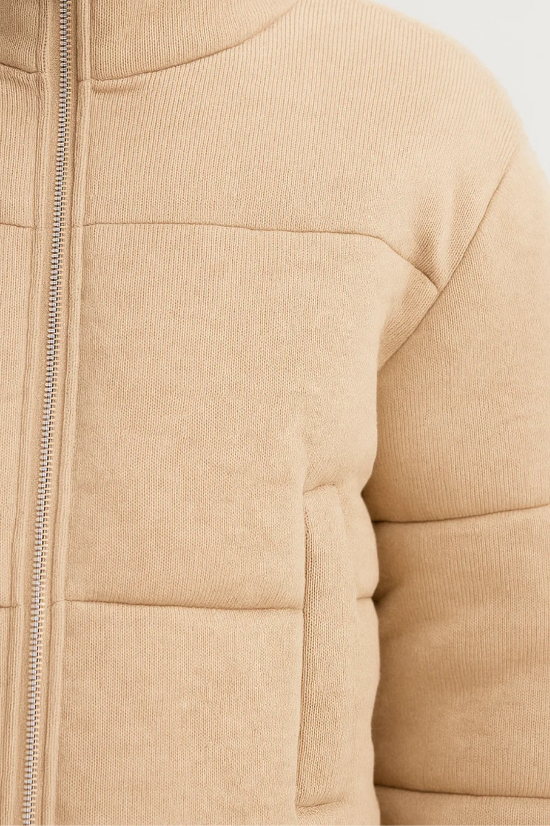 Kurze Damenjacke mit Stehkragen | Klare Linienführung | Bequem und Alltagstauglich