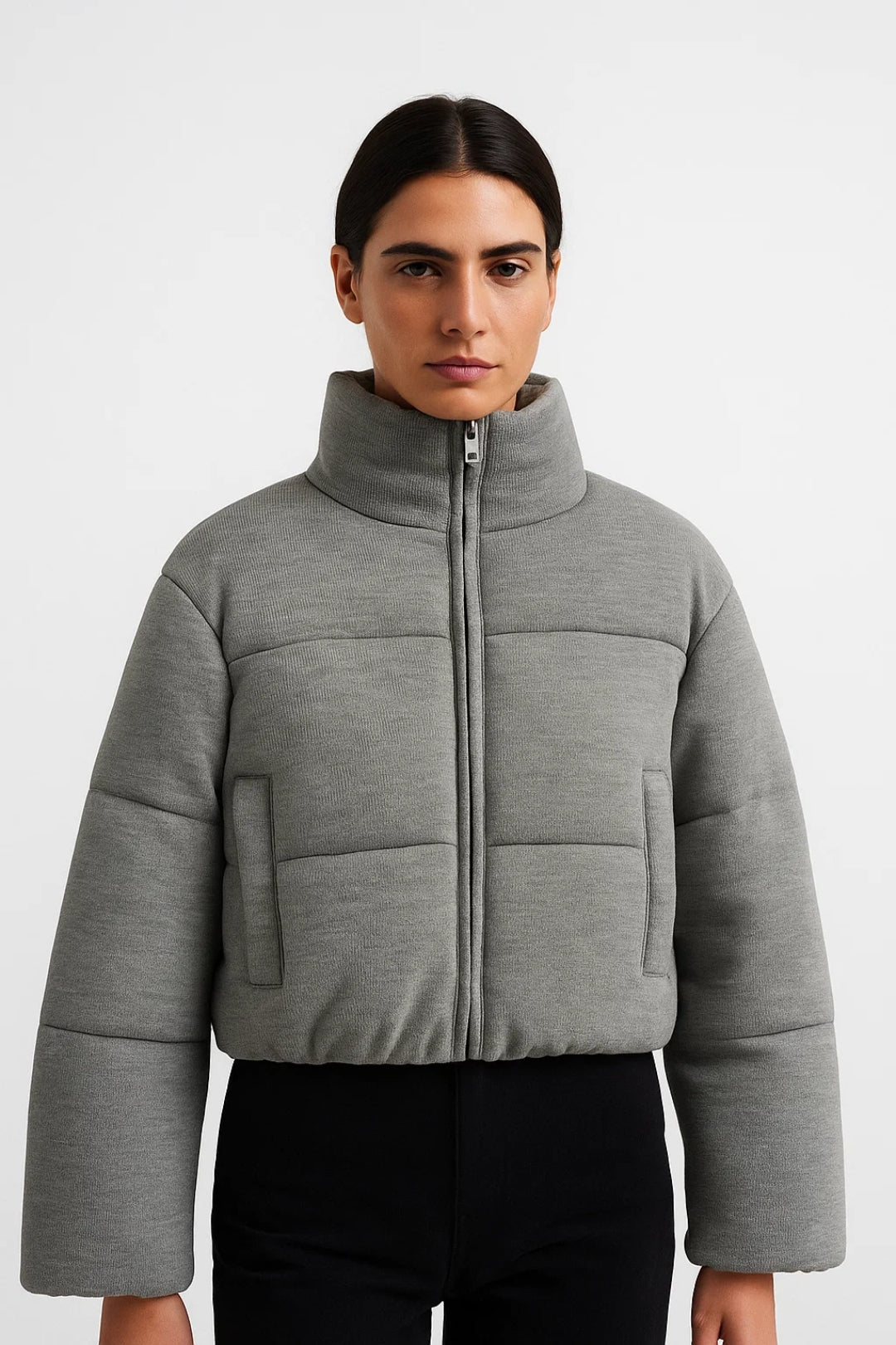 Kurze Damenjacke mit Stehkragen | Klare Linienführung | Bequem und Alltagstauglich