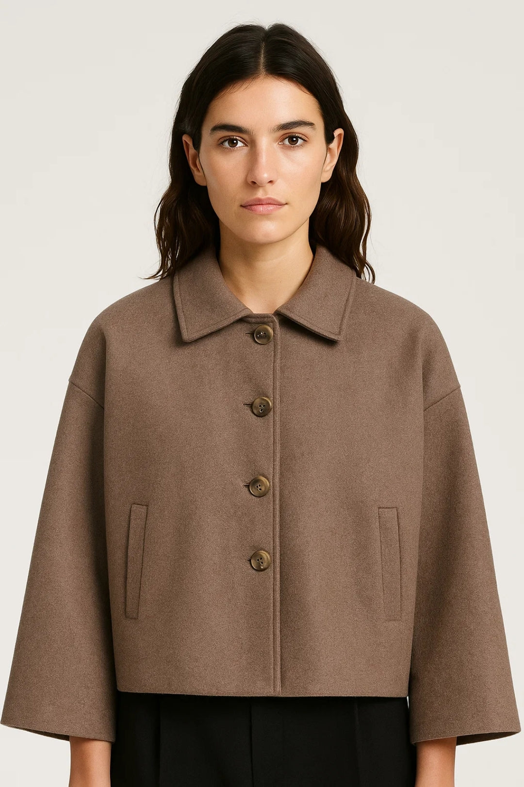 Kurzjacke mit Hemdkragen | Klassischer Look | Schlicht und stilvoll