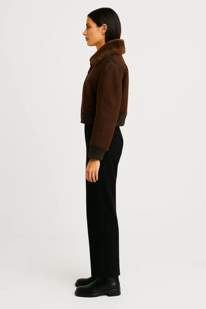 Kurze Damenjacke | Klassischer Schnitt mit Reißverschluss | Warm und Zeitlos