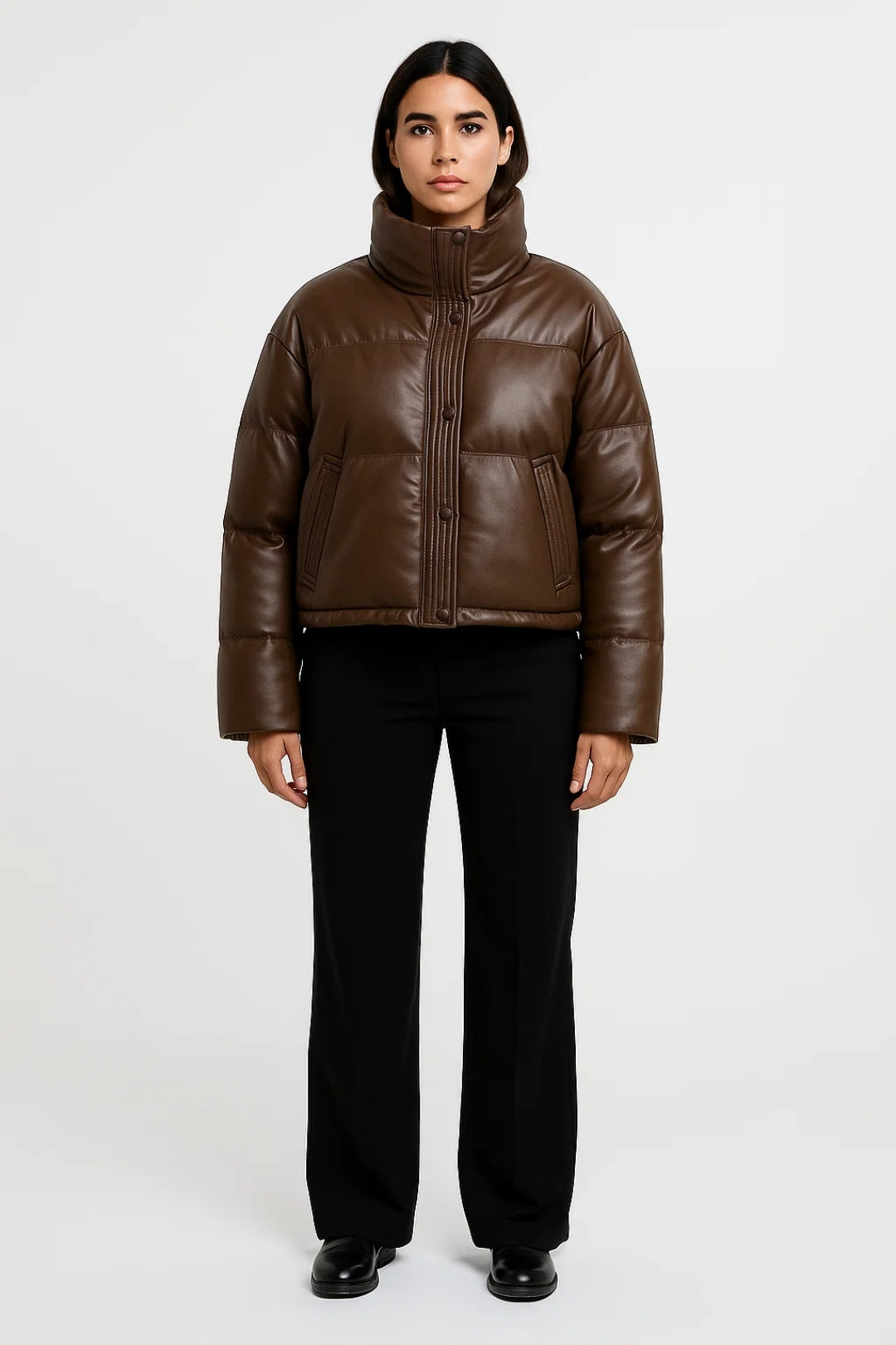 Steppjacke Damen | Kurzer Schnitt mit Stehkragen | Wärmend und Modern