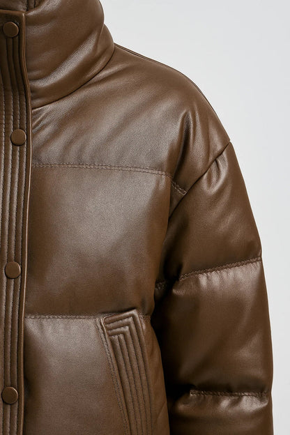 Steppjacke Damen | Kurzer Schnitt mit Stehkragen | Wärmend und Modern