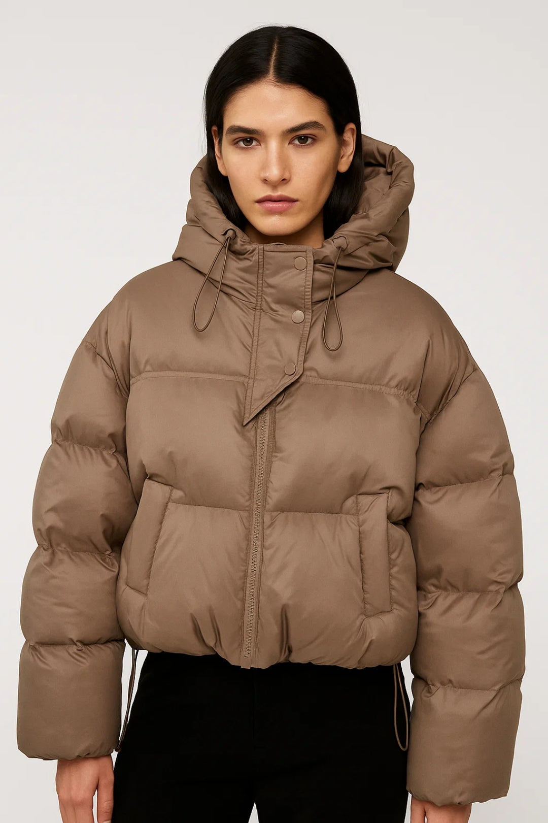 Damen Steppjacke mit Kapuze | Voluminöser Schnitt | Warm und Alltagsgerecht