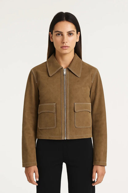 Kurze Damenjacke mit Klappentaschen | Reissverschluss und Kontrastnähte | Modern und Funktional