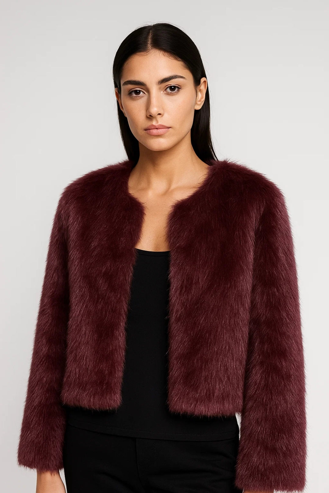 Kurze Damenjacke mit Felloptik | Offenes Design ohne Kragen | Elegant und Kuschelig