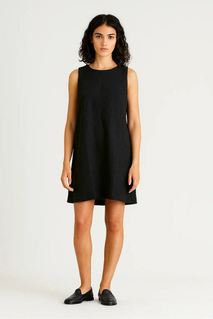 Ärmelloses Minikleid | Gerader Schnitt mit Rundhalsausschnitt | Schlicht und Alltagstauglich